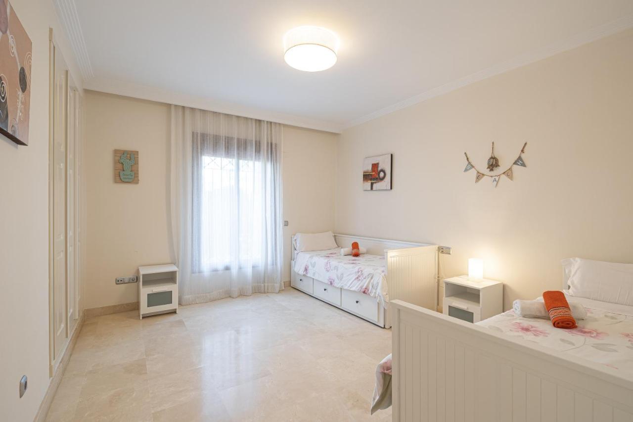 Magnifico Apartamento De 3 Dormitorios En Riviera Andaluza Estepona Exteriör bild