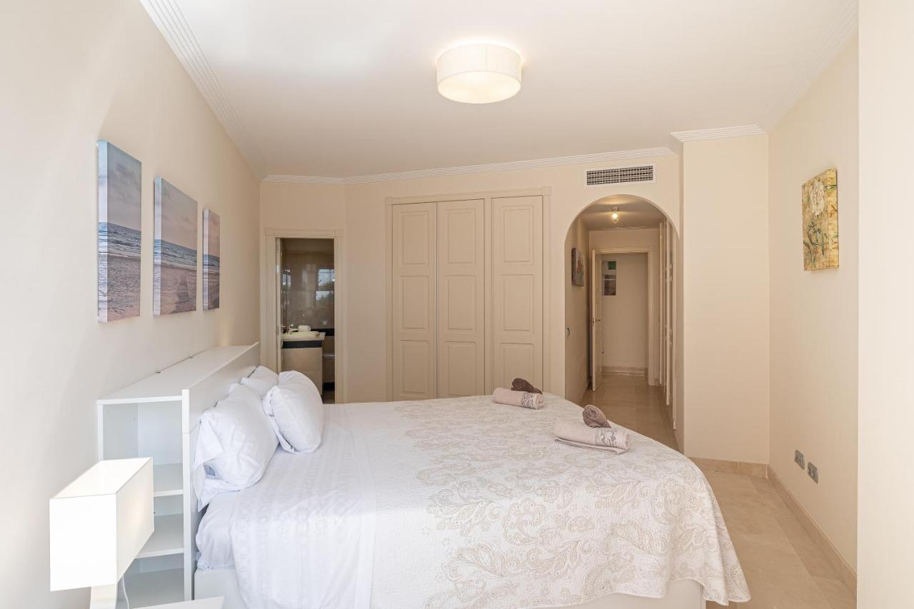 Magnifico Apartamento De 3 Dormitorios En Riviera Andaluza Estepona Exteriör bild