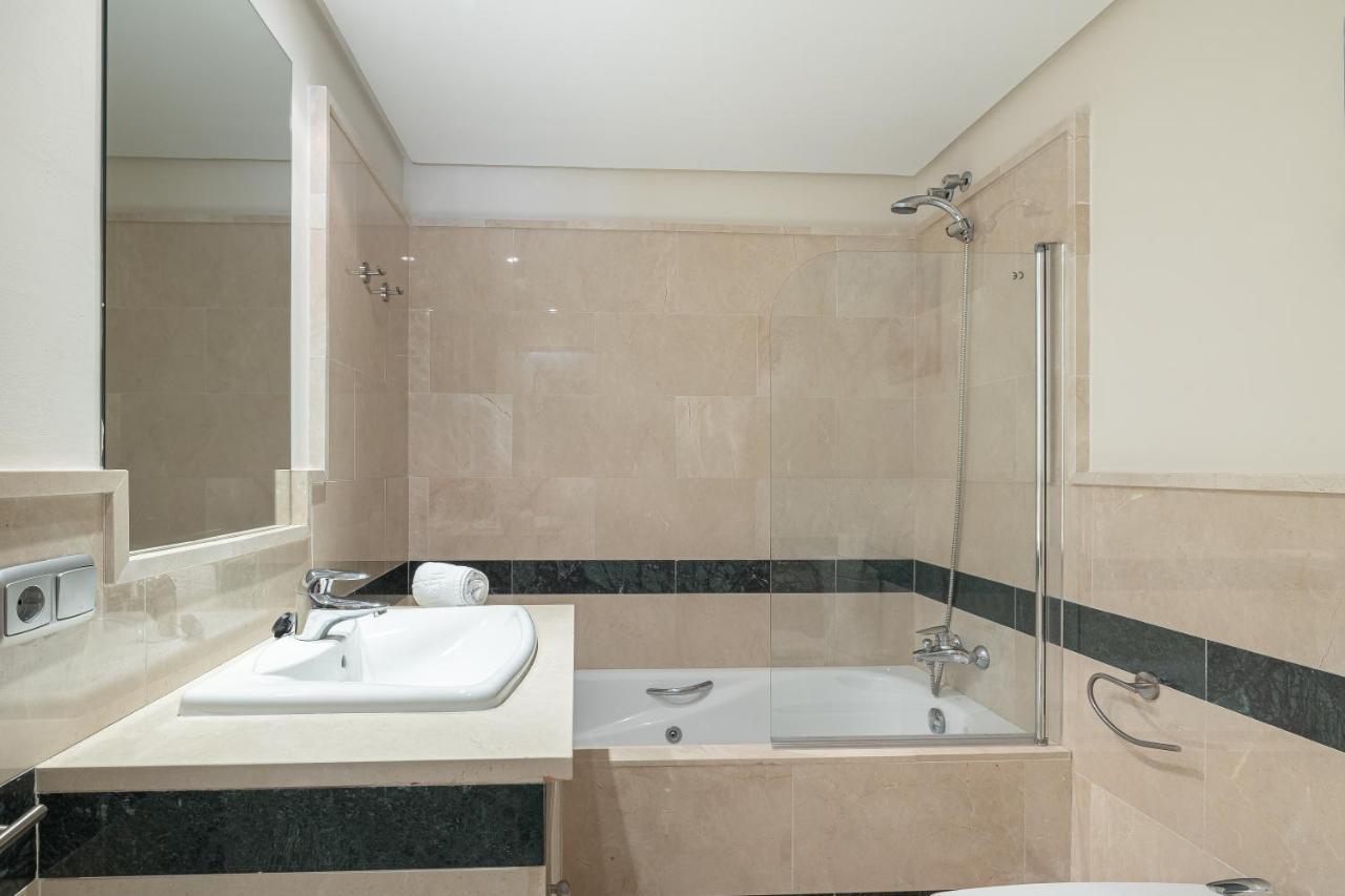 Magnifico Apartamento De 3 Dormitorios En Riviera Andaluza Estepona Exteriör bild